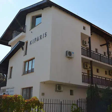 Bratanov Kiparis 아파트 네세부르
